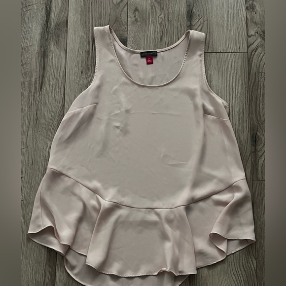 Vince Camuto Light Pink Ruffle Hem Tank Top - Picture 1 of 3